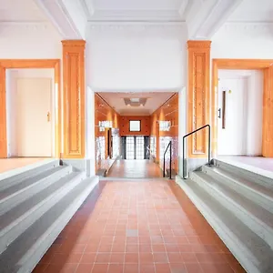 Orange Glow Boutique #47 By Goodnite Cz - Brno
